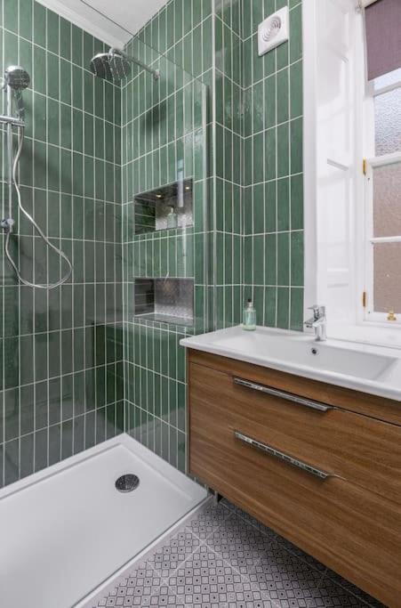 The Stirling Townhouse Villa ภายนอก รูปภาพ