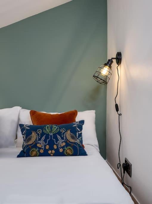 The Stirling Townhouse Villa ภายนอก รูปภาพ
